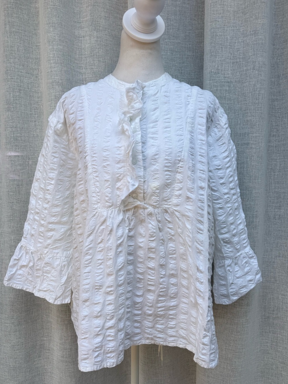 JUNA White Seersucker Ruffle Blouse Top Womens Size M/L Cotton